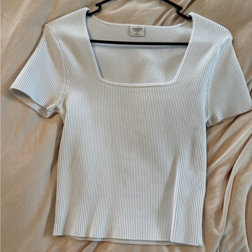 Abercrombie & Fitch White Ribbed Fitted Crop Top